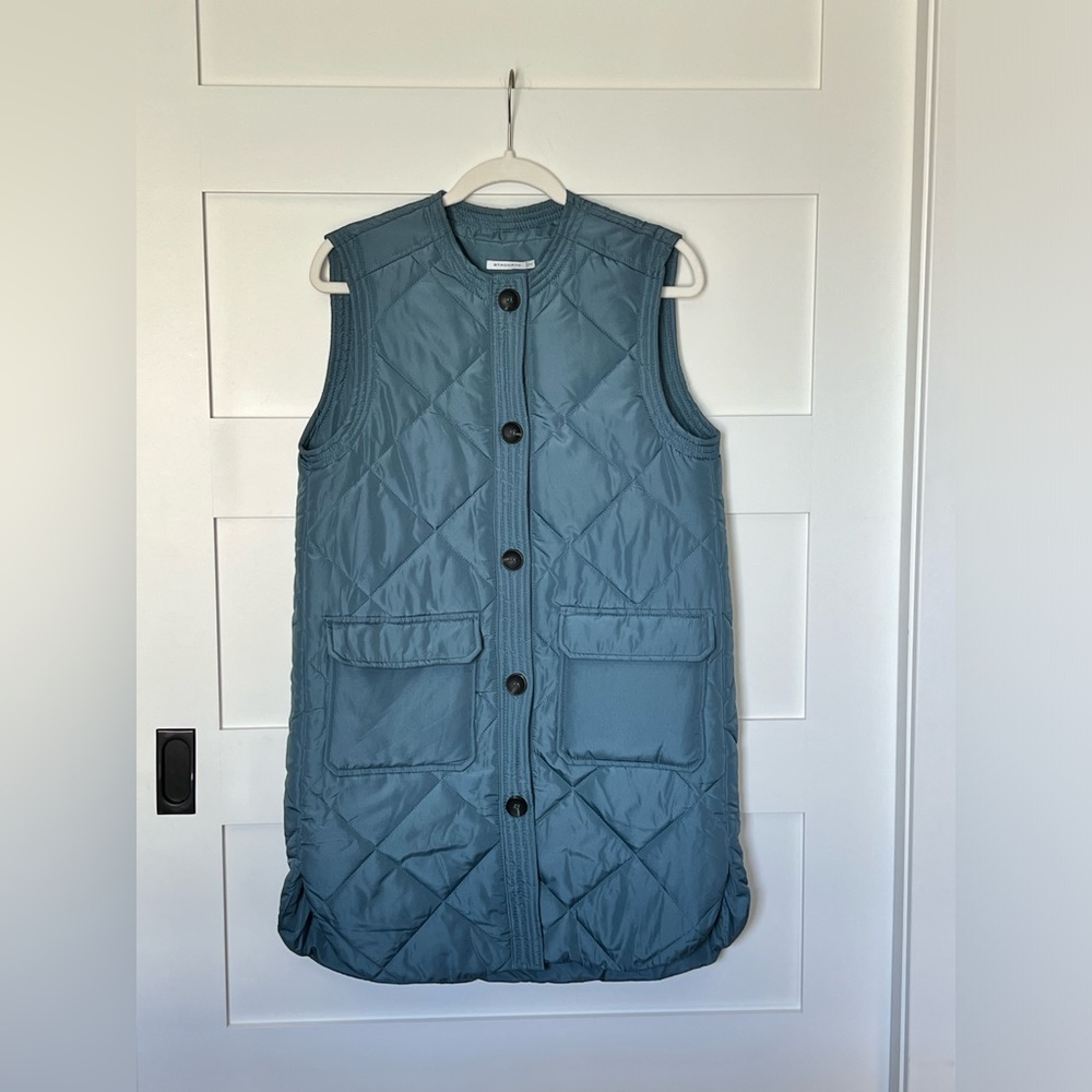 Quilted puffer vest - size small